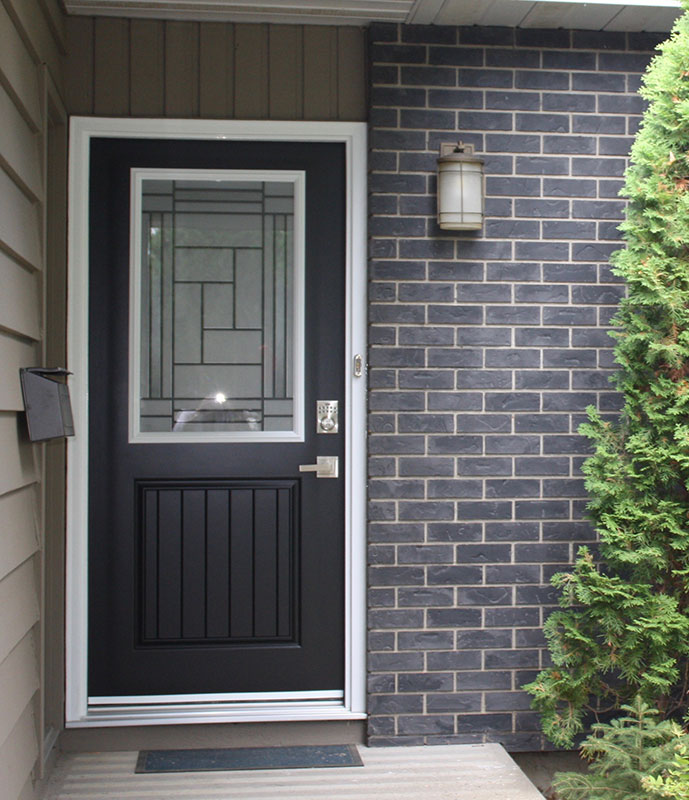 Exterior door with decorative window